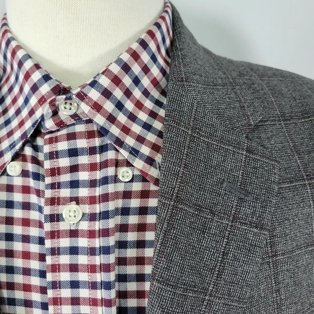 JOS A‎ BANK Men's Sport Coat Blazer Two Button Gray Windowpane Wool Size 41L